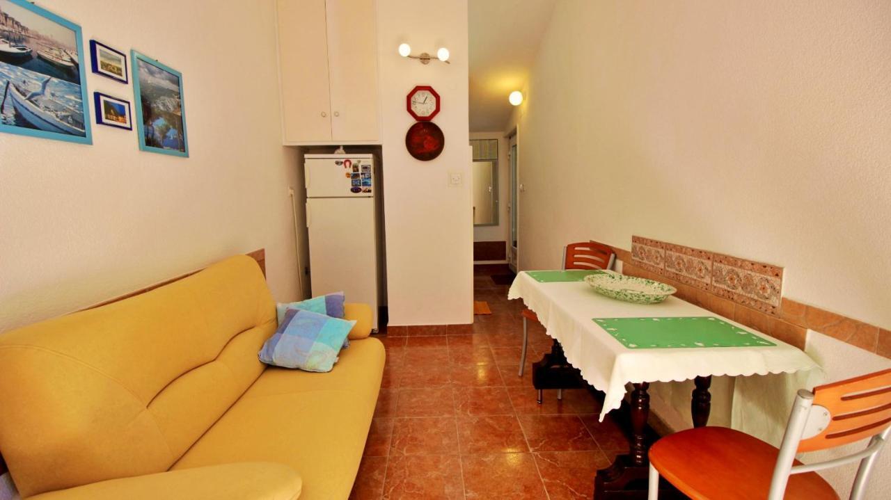 Seaside Apartment Omiš Extérieur photo